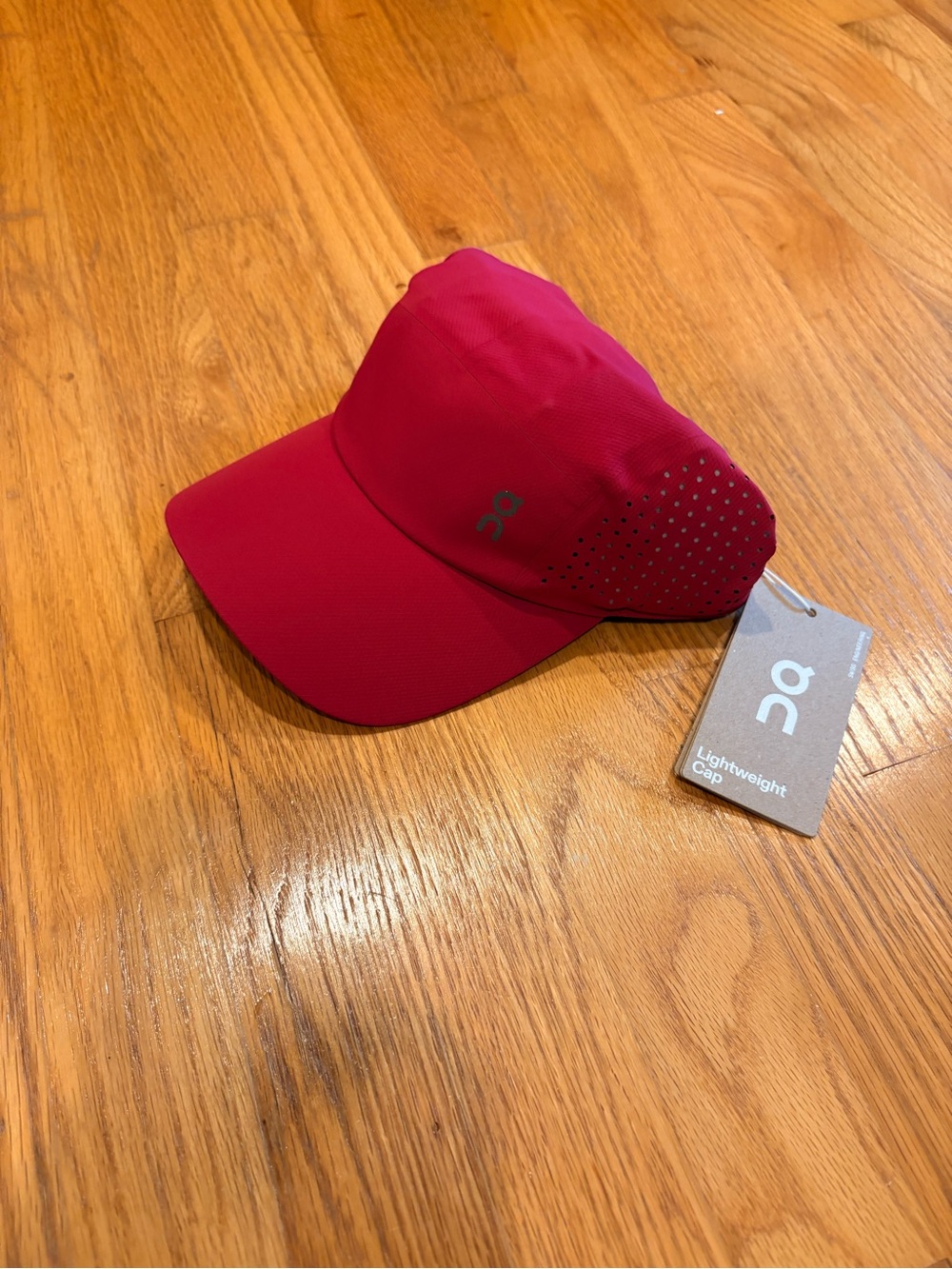 ON Running Hat - Picture 2 of 2
